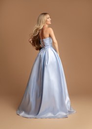 Avondjurk in prinseslijn