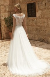 Bruidsjurk met vistaart