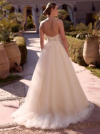 Bruidsjurk versierd bloemenmotief