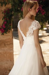 Open rug huwelijksjurk