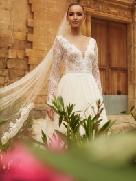 Lange mouw bruidsjurk